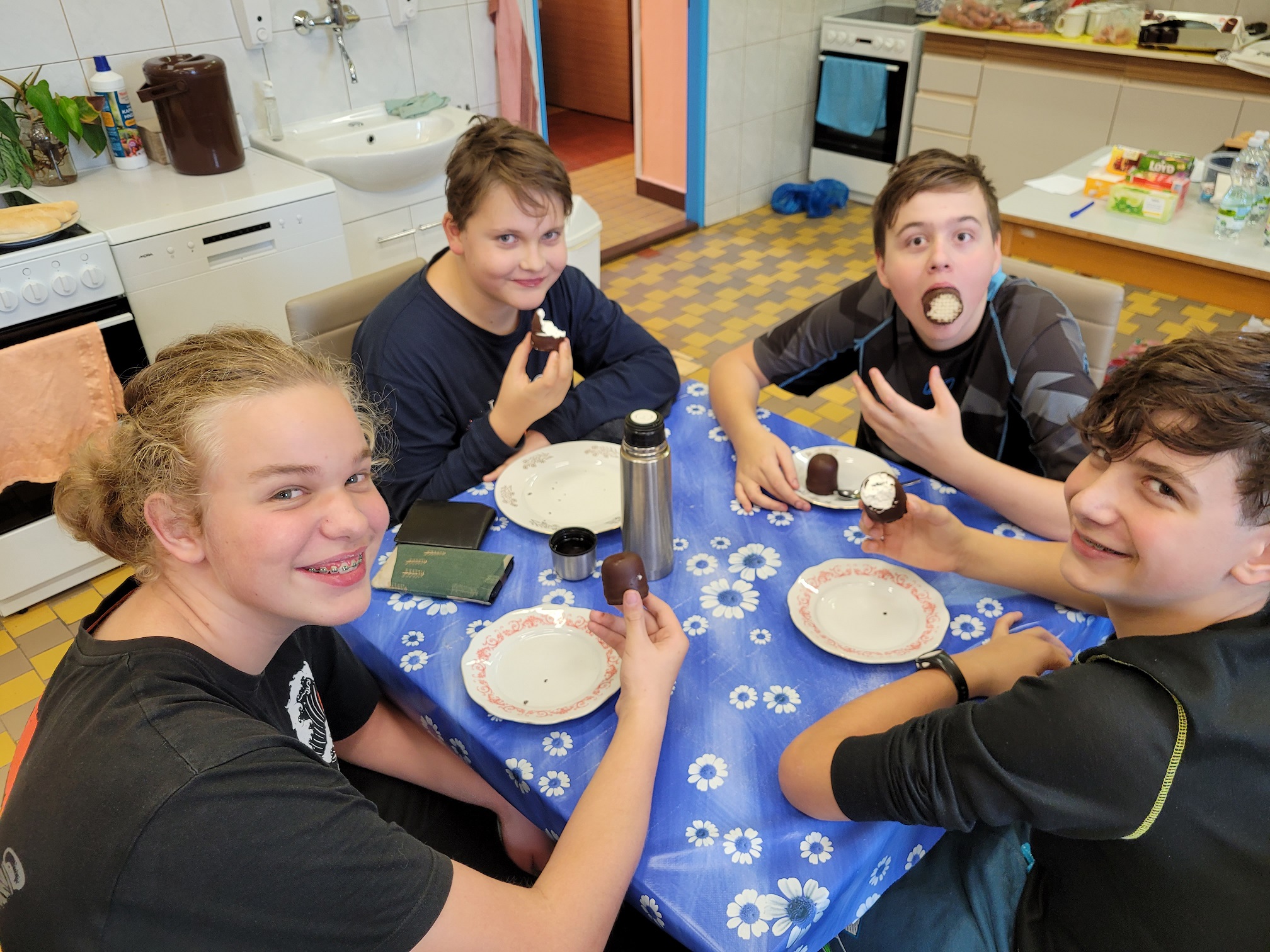 Oslava po závodě v Jiříkově. Oslava po závodě v Jiříkově.
