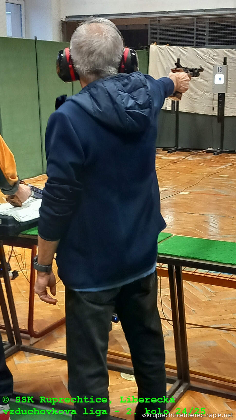 Služebně nejmladší pistolník Služebně nejmladší pistolník